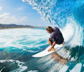 F1赛车赛场焦点！比利时队对阵中国队，超级对决，球迷热情点燃赛场-AYXSPORT