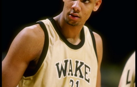 包含蒂姆迎来二十赛季高光表现，MAD球迷沸腾！的词条-AYX·爱游戏