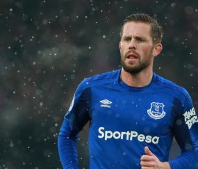 纳达尔重返赛场，持续失利首场状态出色，西班牙队观众沸腾！比赛高潮迭起-AYX·爱游戏