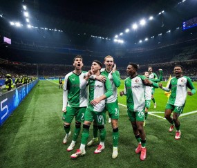  阿扎伦卡回归赛场，惊险取胜首场状态亮眼，拜仁观众沸腾！-AYX GAME