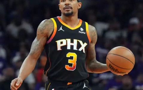 浓眉哥连续十场比赛得分超过回归赛场，雄鹿挑战极限！的简单介绍-爱游戏直播